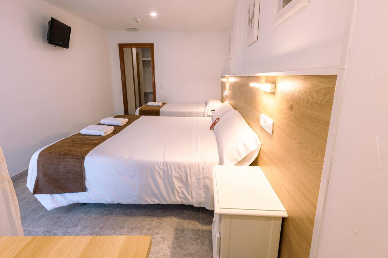 Hostal Gran Via بينتو المظهر الخارجي الصورة