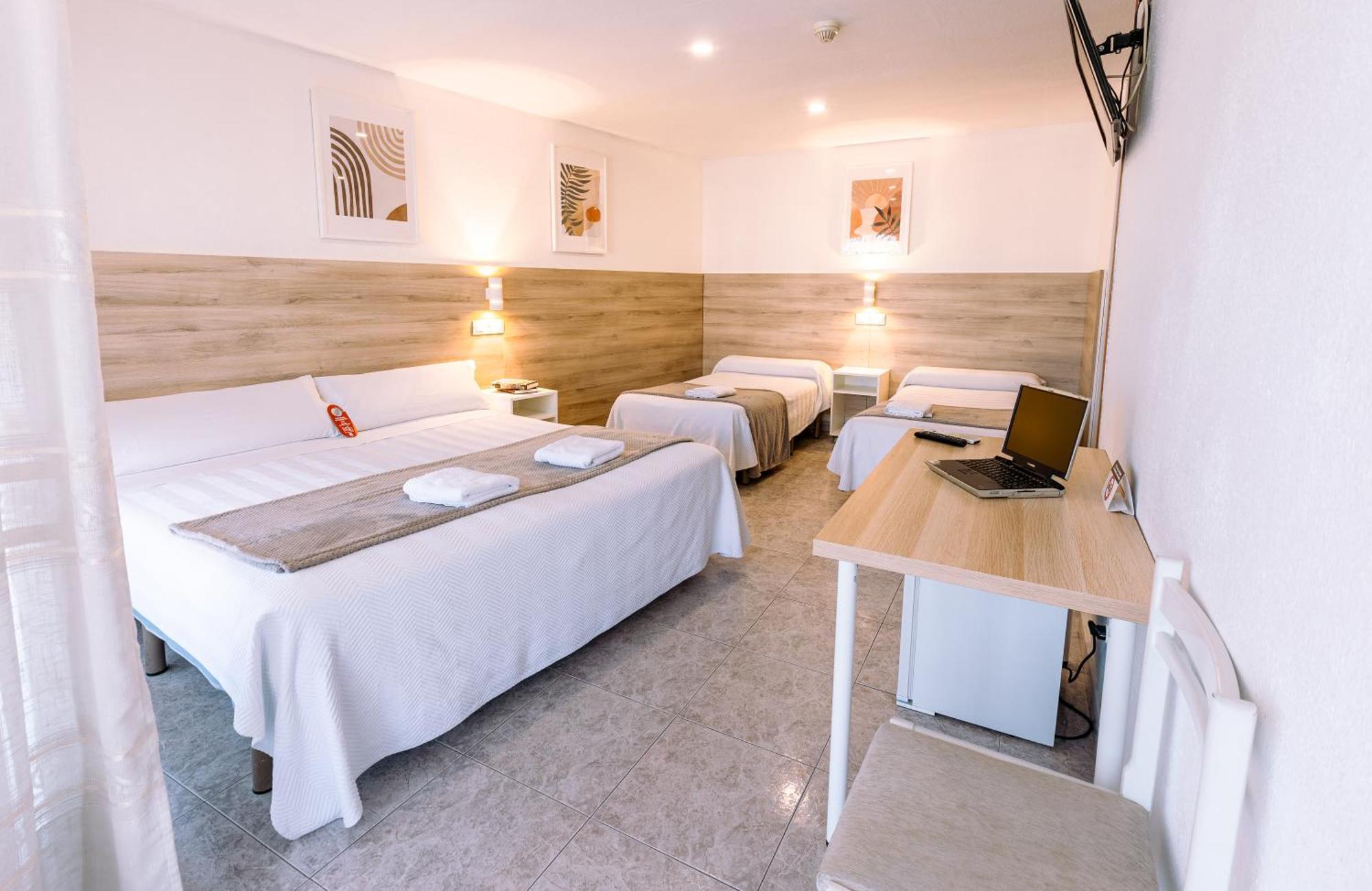 Hostal Gran Via بينتو المظهر الخارجي الصورة