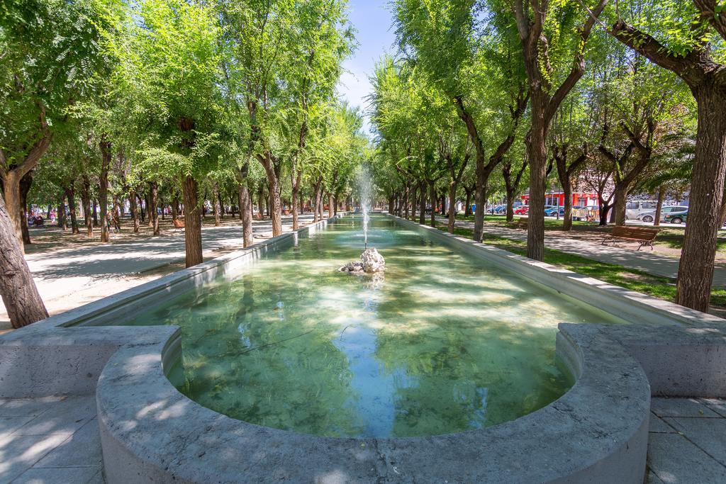 Hostal Gran Via بينتو المظهر الخارجي الصورة
